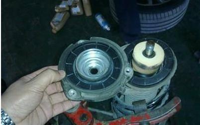 方向盘异响是什么原因怎么解决,dx3方向盘管柱异响解决办法