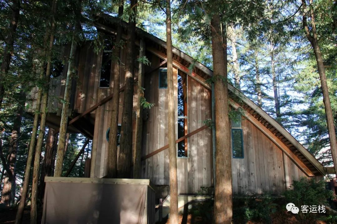 加州星期日,加州的周末