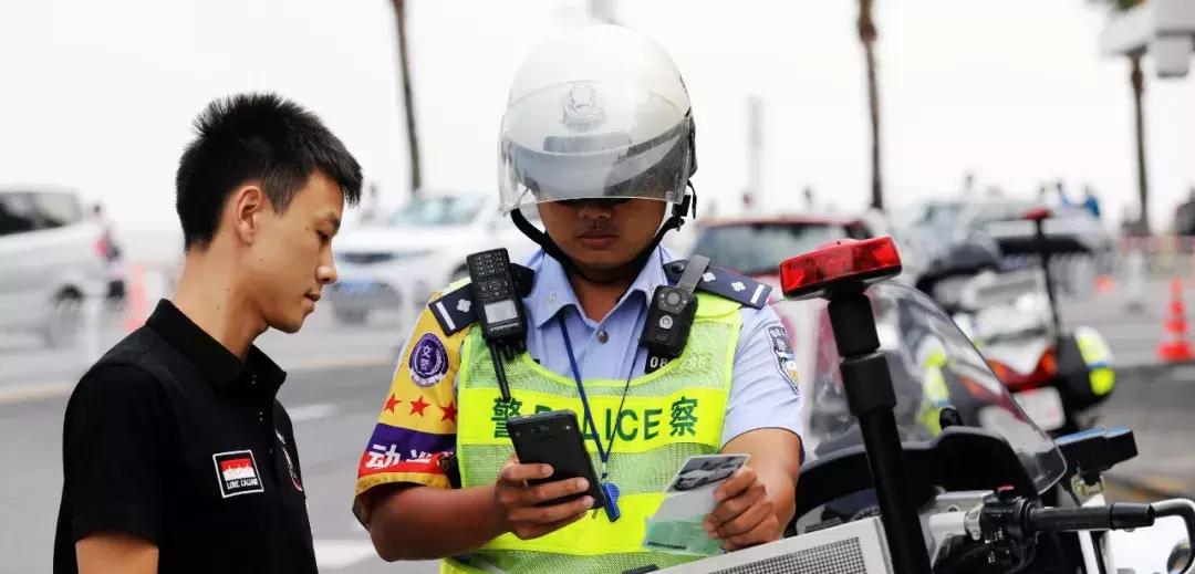 国庆珠海西部高速堵车,国庆珠海车流量