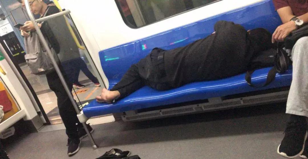 天津最奇葩的便利店 (天津水上公园奇葩跳舞视频)