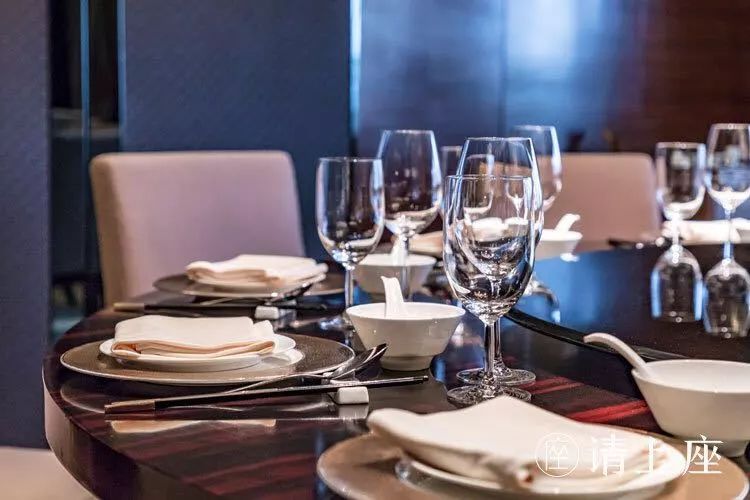 米其林五星级餐厅有多离谱,提前一个月预定的餐厅完整版