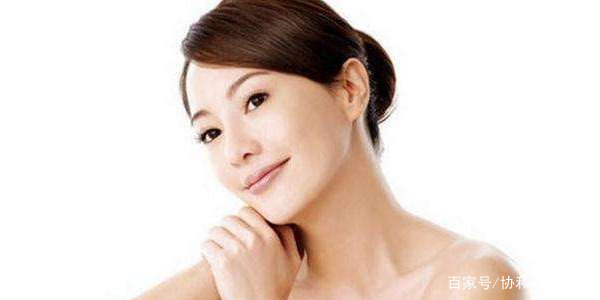 脸上长了硬硬的痘痘好几年了,痘痘反复长不停如何正确祛痘