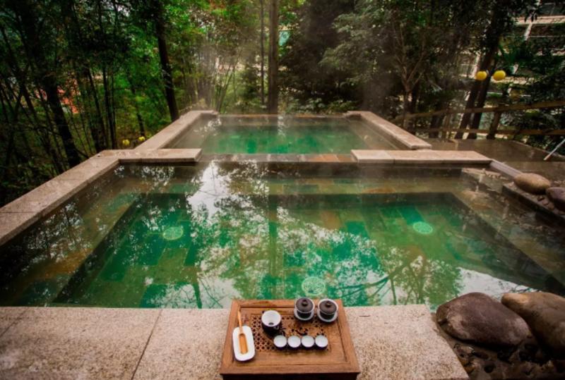 叫板“国际温泉小镇”的花水湾，国庆后错峰就去这儿！