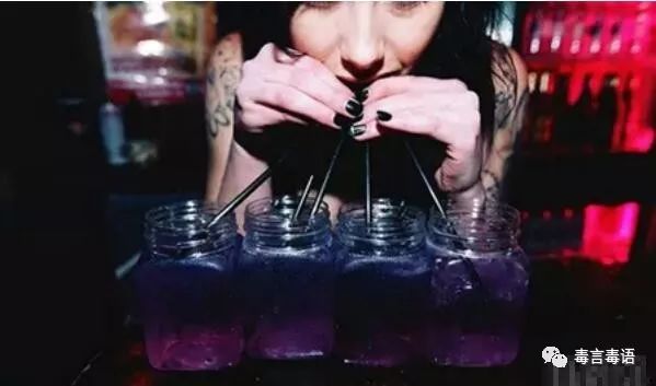 雪碧加水有什么危害,紫水和雪碧能一起用吗