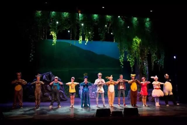 鍗楀畞閫傚悎鍎跨鐪嬬殑琛ㄦ紨,骞胯タ鍗楀畞鍎跨鍓у満