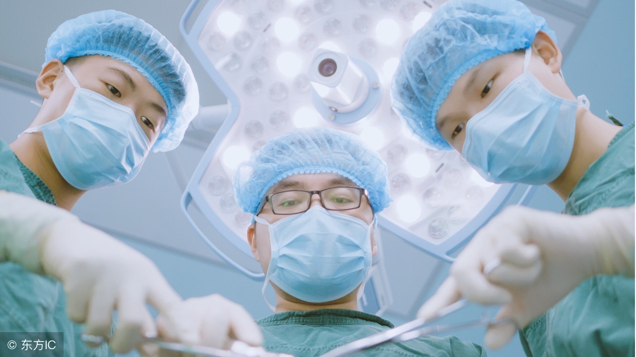 小孩臀线不对称怎么办,小孩臀纹不对称