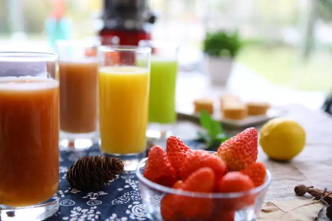 出汁率高达89.7%!格力大松原汁机,比传统榨汁机更营养!