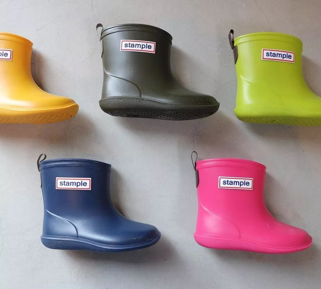 你“嗤之以鼻”的雨靴，其实是潮娃们最想要的礼物