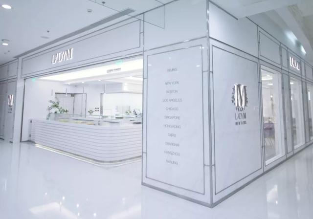 ladym用的什么牌子的奶油,ladym蛋糕6寸白桃乌龙测评