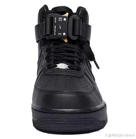 2000块买了两双鞋,2000块的鞋盒