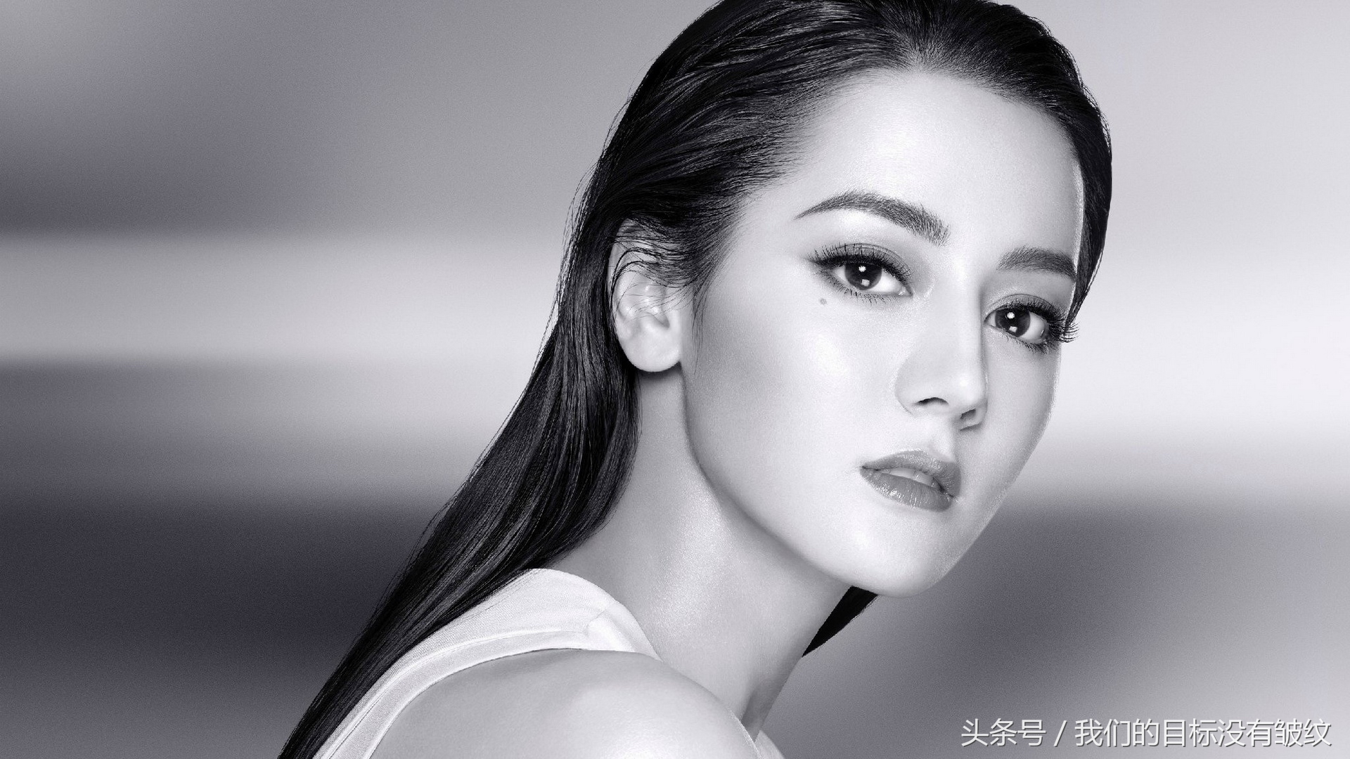 雅诗兰黛蓝光眼霜适合多大年龄,欧莱雅紫熨斗眼霜适合多大年龄