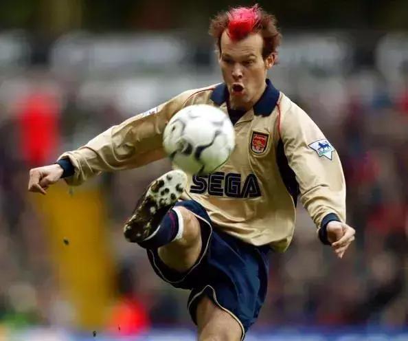 盘点球星奇葩发型,足球球员十大奇葩发型