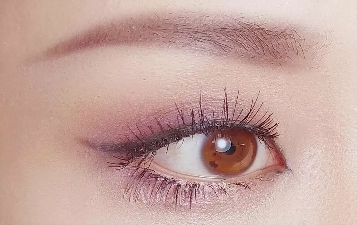 单眼皮不画眼线只画眼影好看吗,同样的单眼皮为啥觉得你的好看