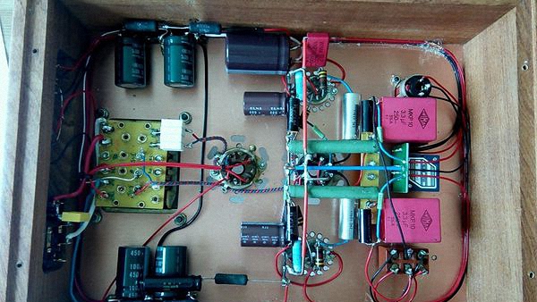 电子管耳放，低廉的投入却有万元的音色魅力，适合真正的发烧友