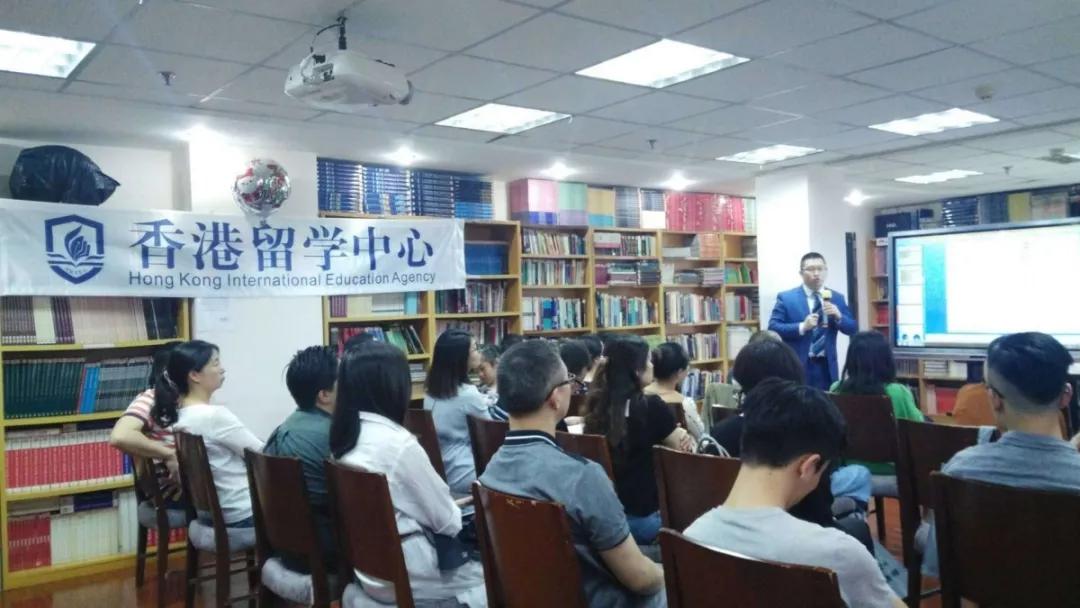 香港凤凰卫视主持人采访李嘉诚,香港凤凰卫视研学