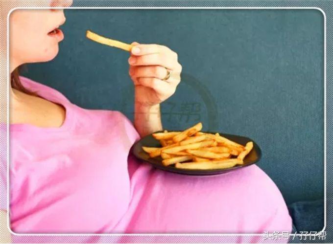 双胎孕吐怎么缓解,四种方法缓解孕吐孕妈少受罪