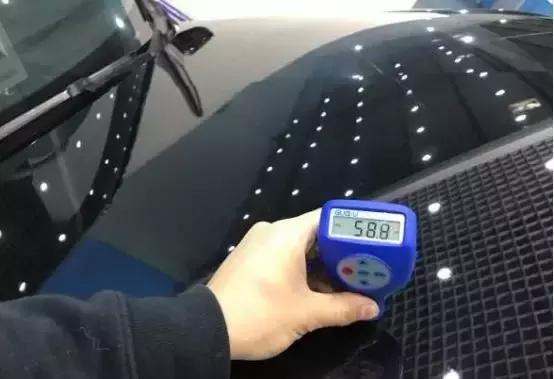 在停车场剐蹭怎么办！