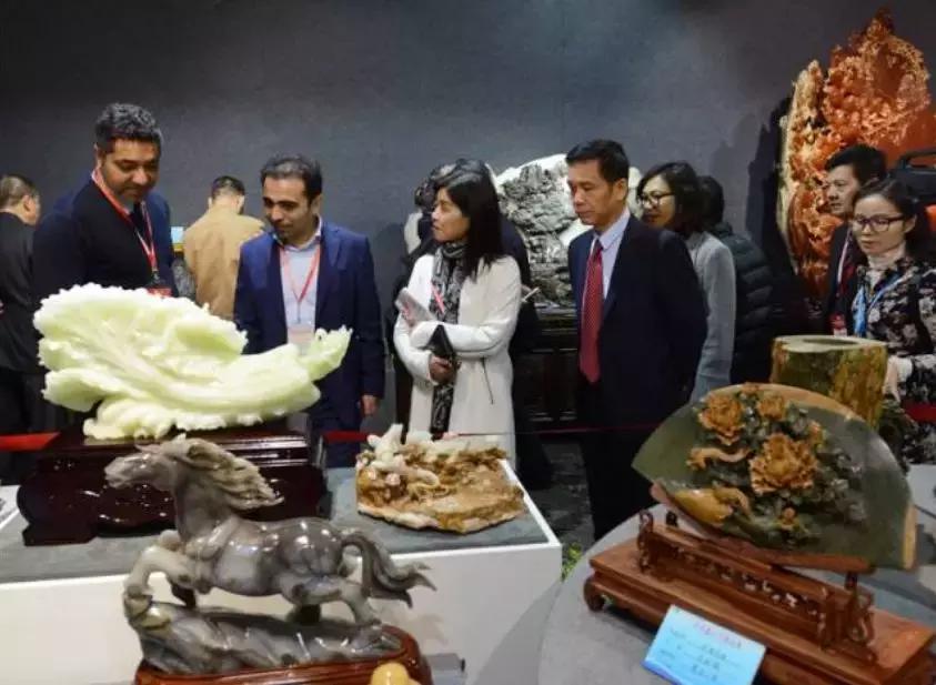 涓浗鐭抽兘绱皵涓滄潵澶╃劧濂㈢煶,涓浗鐭抽兘闈掔敯