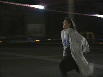 真人版试穿衣服,真人试穿黄金风衣