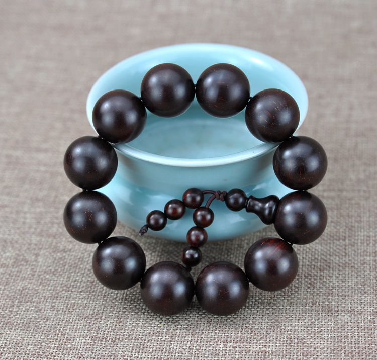 紫檀新串防止开裂,紫檀开裂怎么处理保鲜膜