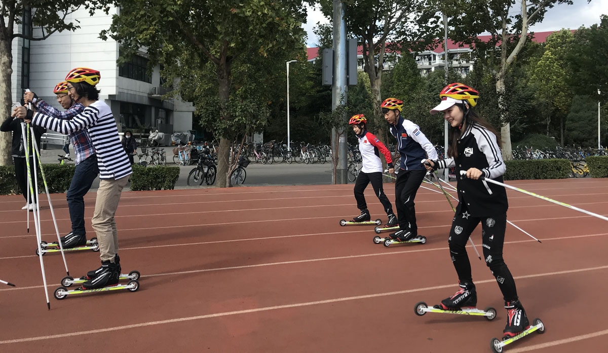 “一校一故事越野越精彩”全国高校滑轮推广活动在京拉开帷幕
