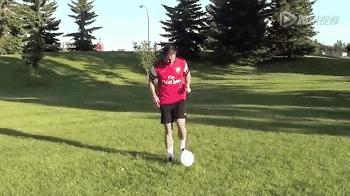 最全颠球的练习方法,实用的颠球技巧