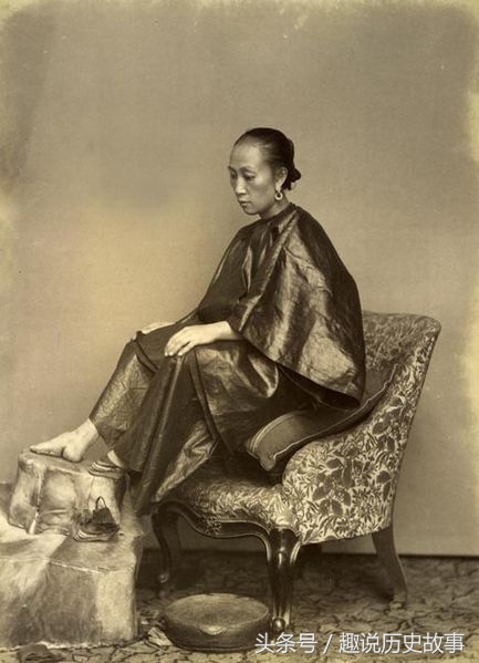 缠足三寸金莲是什么,三寸金莲脚长多少厘米