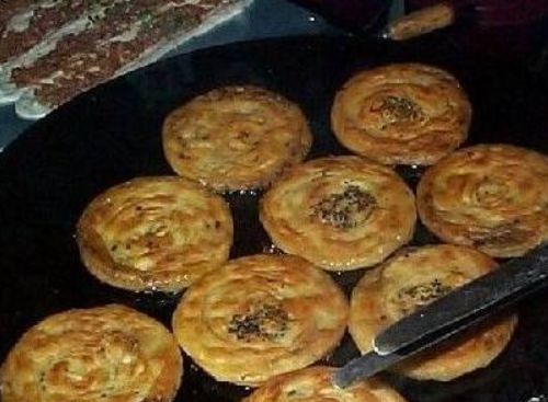 油酥饼做的硬不酥是怎么回事,油酥饼不起层