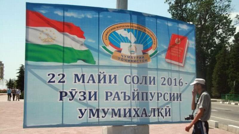 塔吉克能买到苏联红军军服水壶望远镜,几乎无人问津,在等真军迷