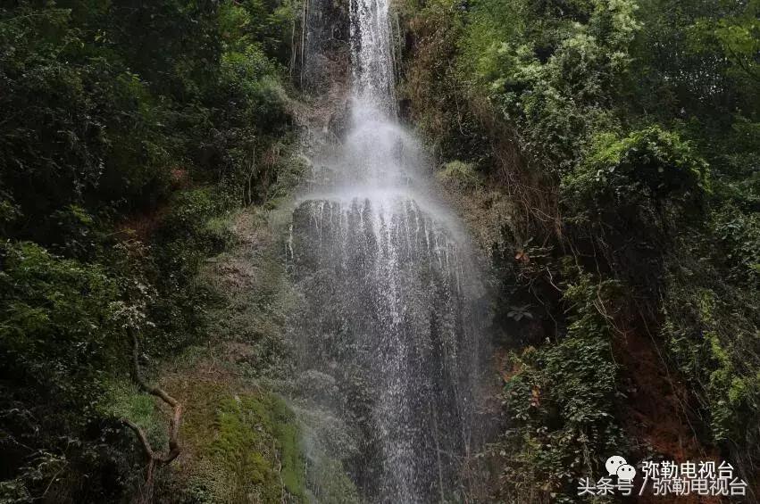 云南红河弥勒瀑布,弥勒滴水滩瀑布