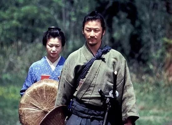 一部上映了27年的电影,一部有十几个故事的电影