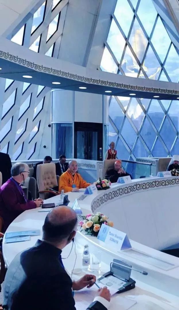 佛教人士参加全国人大代表会议,东林寺释纯一法师