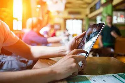 “博客”落幕:从传统互联向“掌上舆论场”的演变