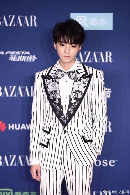 芭莎慈善夜红毯主题,2019年芭莎明星慈善夜全程红毯