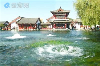 灵岩寺与趵突泉的区别,灵岩寺和趵突泉离多远