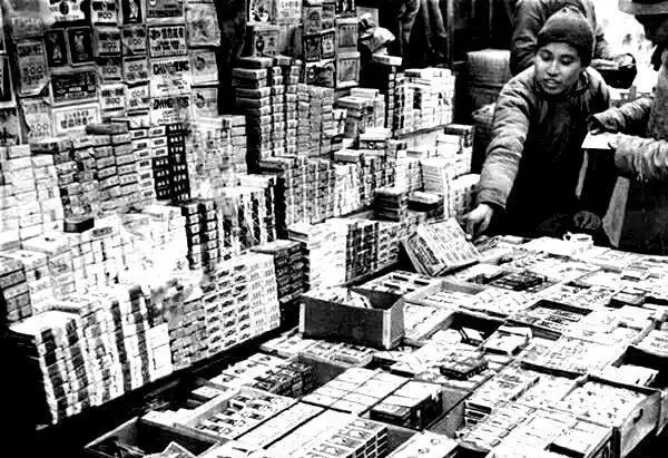 一根香烟触动了记忆 (香烟的记忆图片)