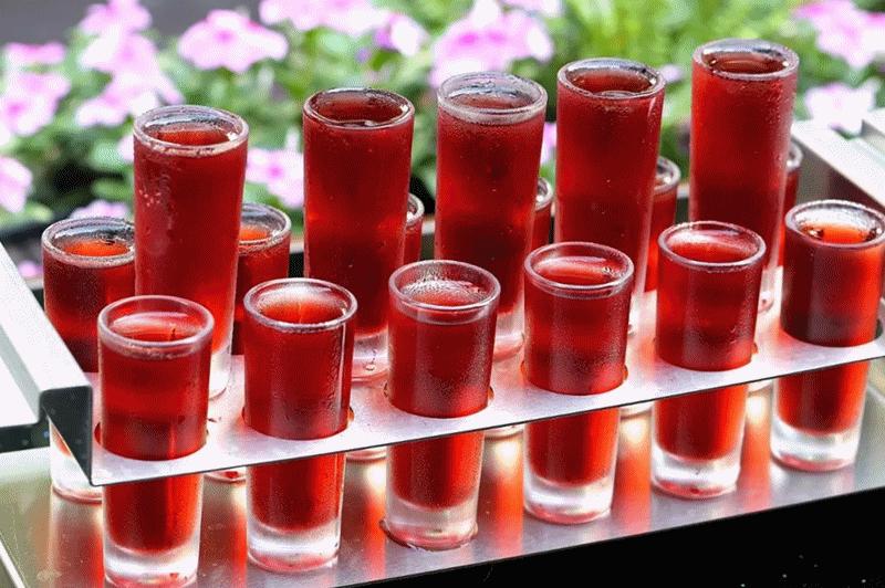 成都凌晨2点还在排队的贰麻酒馆，终于带着大熊猫来南昌了！