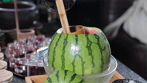 成都凌晨2点还在排队的贰麻酒馆，终于带着大熊猫来南昌了！