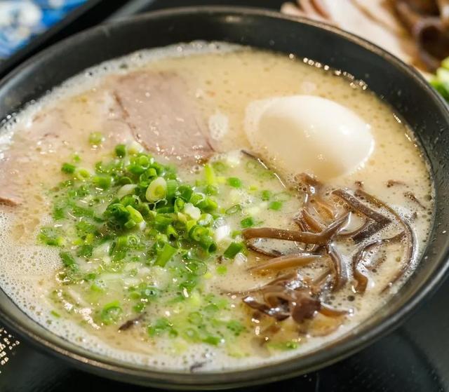 在日本排队吃拉面,天津排名前三的拉面