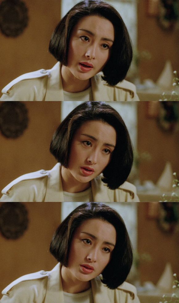 香港90年代她背景大到没人敢惹，遭赵薇横刀*爱夺**，今50岁被疑整容