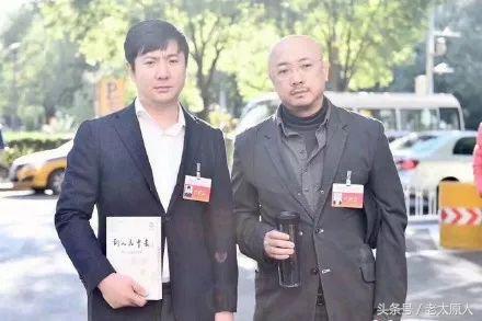 徐峥沈腾同框视频,徐峥沈腾等人合影