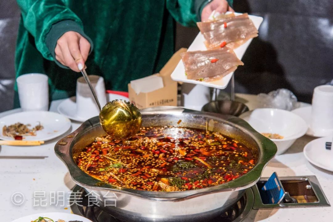 昆明排队4000桌的餐厅,昆明排队餐厅