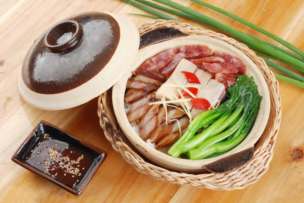 港式版煲仔饭,煲仔饭明档呈现