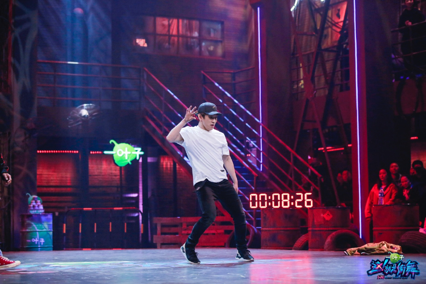 街舞人生原唱完整版,韩宇全能舞者这就是街舞