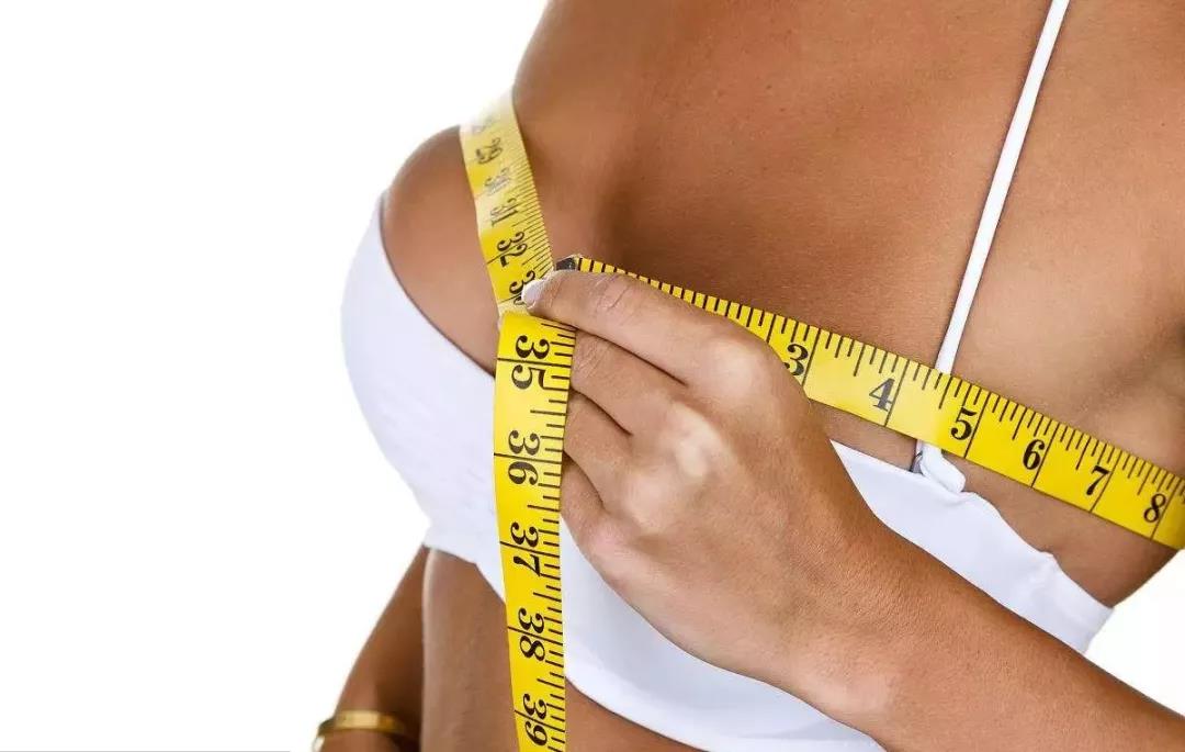 胸部如何保湿,胸部怎么补水保湿