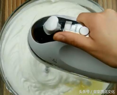 零基础学习做蛋糕教程视频,零基础学做蛋糕视频教程