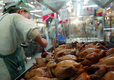 超市买的东西变魔术,超市卖的熟牛肉变色怎么回事