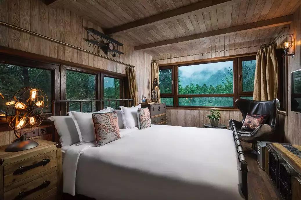 这片媲美京都的红叶之森只藏15栋梦幻树屋，杭州1.5h直达！