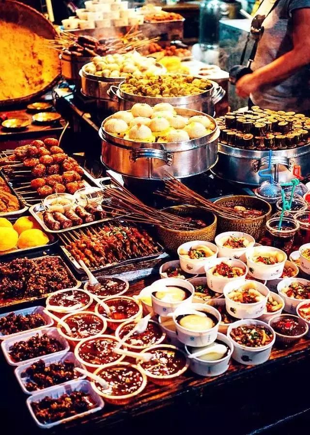 成都小吃街哪里最出名,成都小吃街哪里最出名又便宜