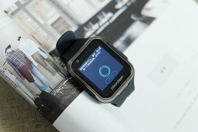 鏅鸿兘鎵嬭〃闃垮反鐢簐600,闃垮反鐢簐600a